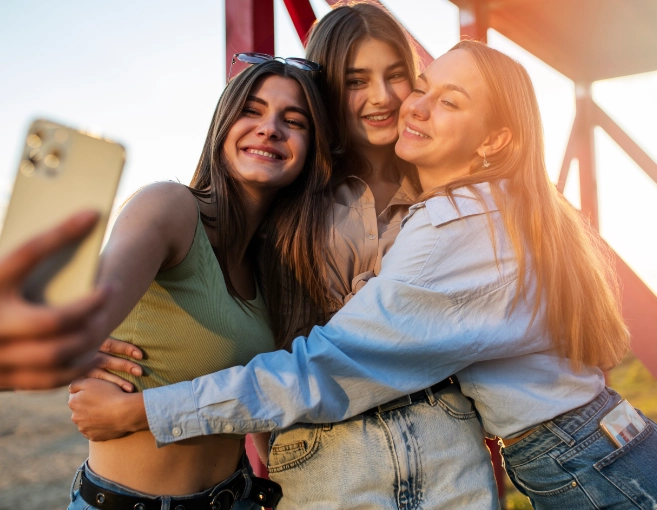 Clinica Isace. Contigo en cada etapa. Adolescencia